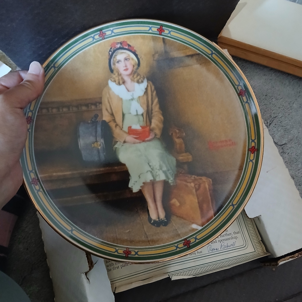 Collector's Plate With Certificate Of Authenticity - Norman Rockwell